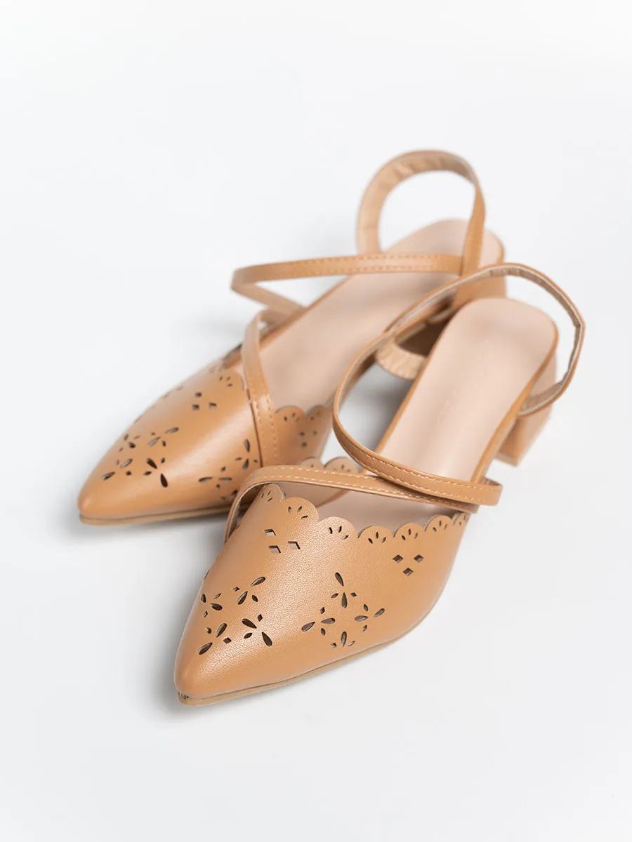 Kirana Eyelet Pump Heels