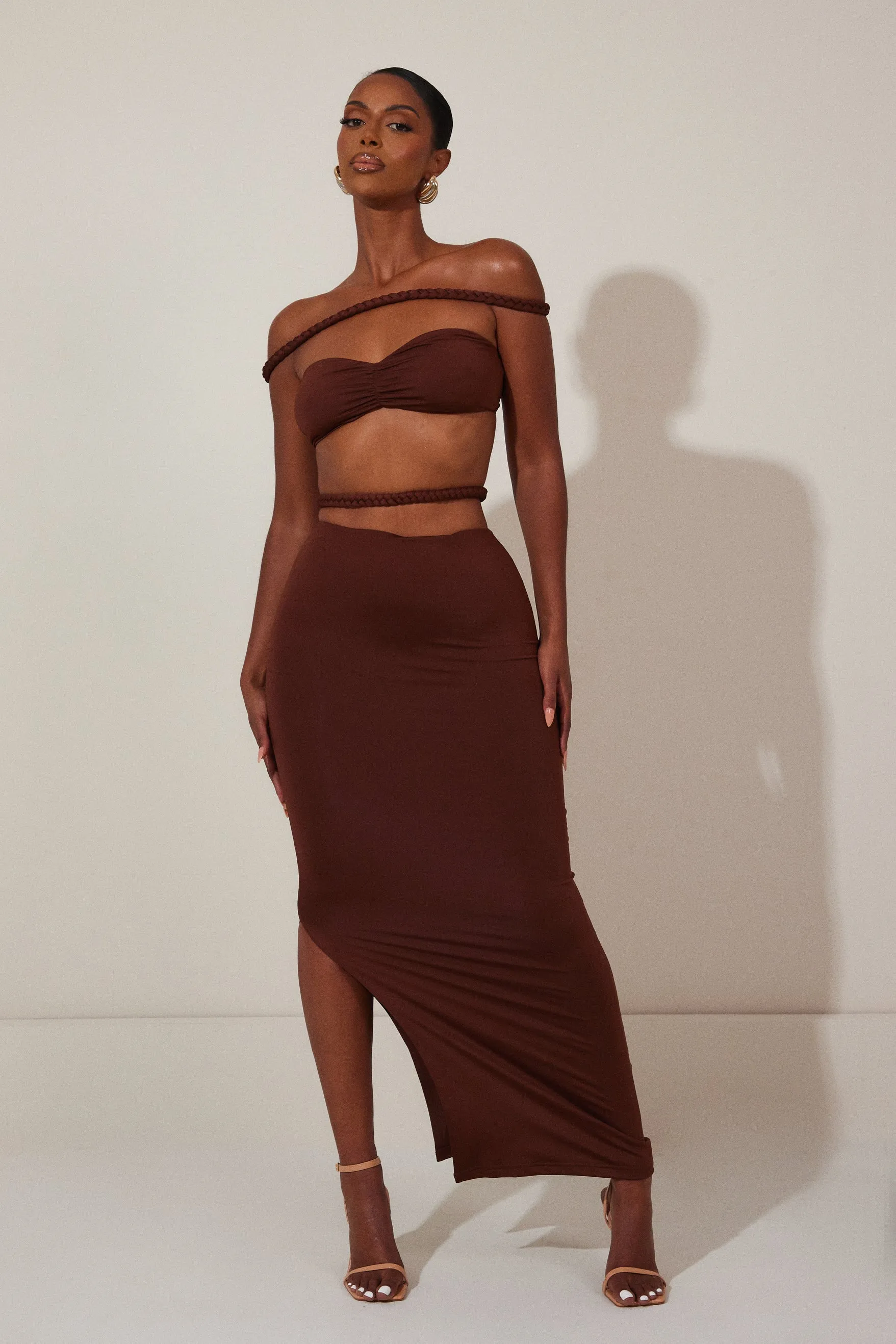 The Palila Set in Brown